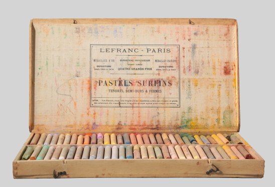Boîte de pastels de la marque Lefranc ayant appartenu à Jean Moulin
