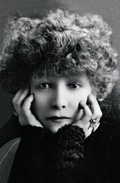 Sarah Bernhardt, Photographie de W&D Downey Photographers , BNF, Estampes et photographies © BNF
